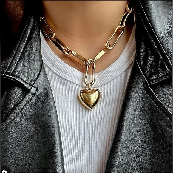 LAST ONE- PRICE FIRM💕NWT Martha Calvo Joolz 14k Heart Chain Necklace - Picture 6 of 6